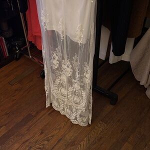 Polagram Ivory Floral Lace Wedding Gown